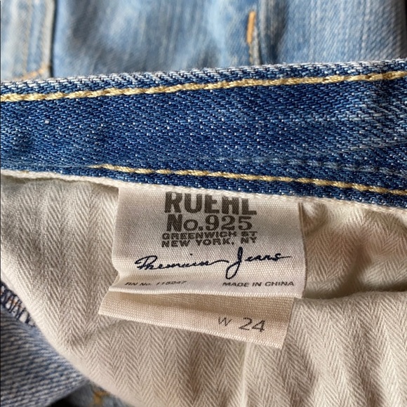 Ruehl No. 925 Distressed Jeans - Picture 6 of 6